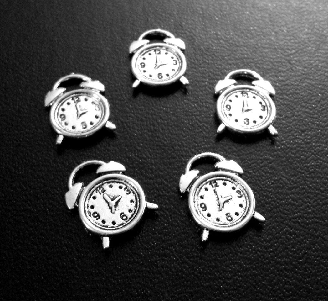 ESC-HT21: Antique Silver Clock Pendants: 18x14mm