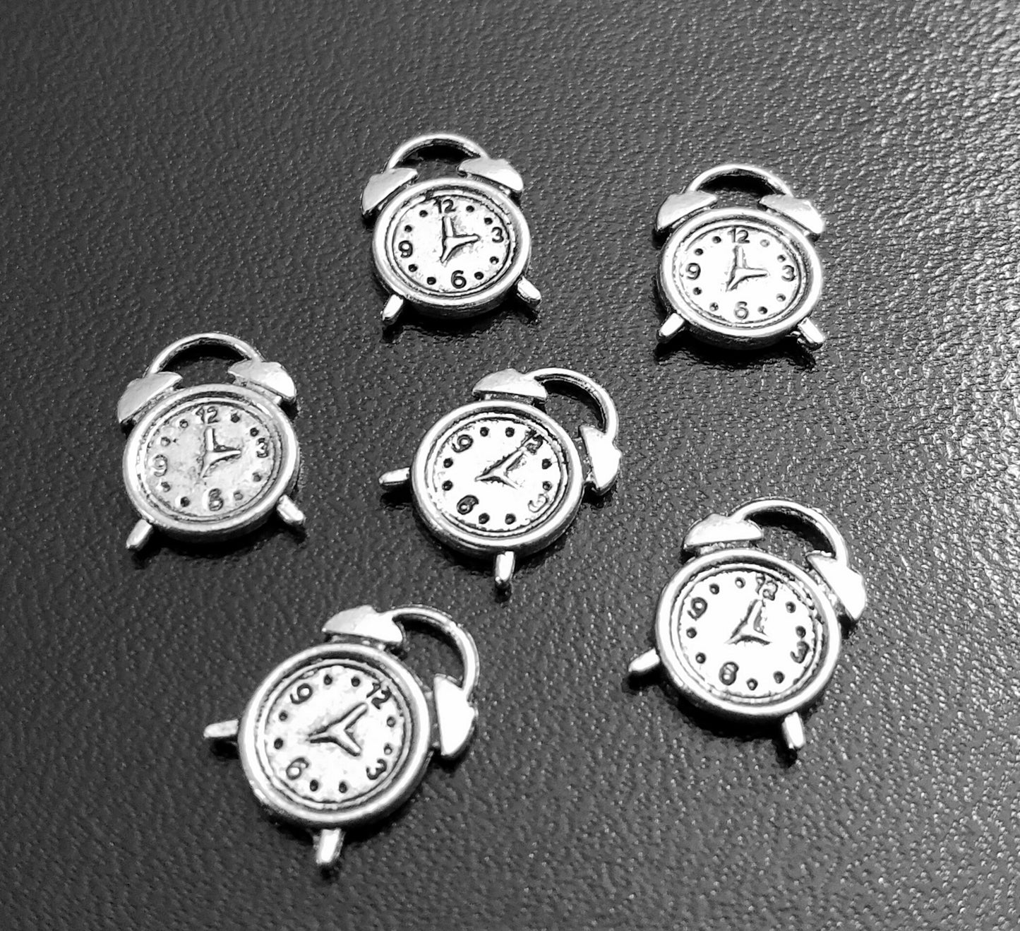 ESC-HT21: Antique Silver Clock Pendants: 18x14mm
