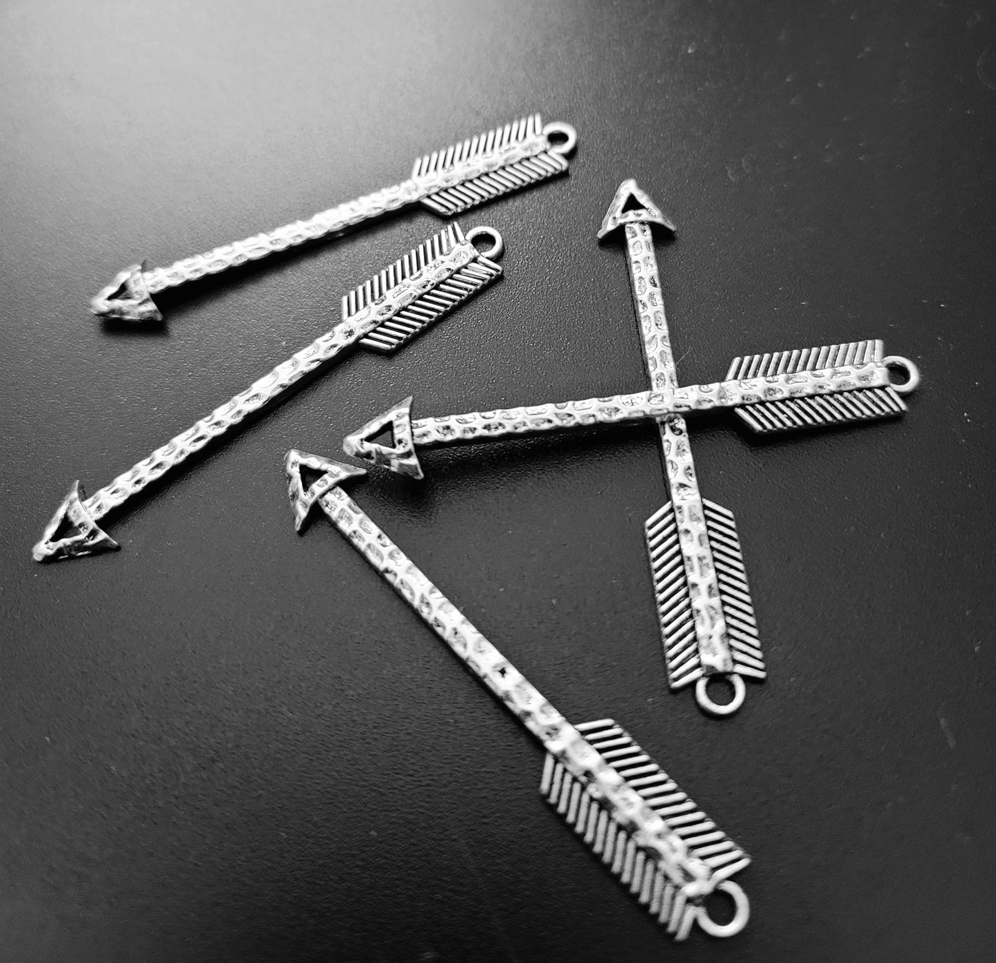 ESC-CN32: Antique Silver Extra Large Arrow Connectors: 53x9mm: 5pcs