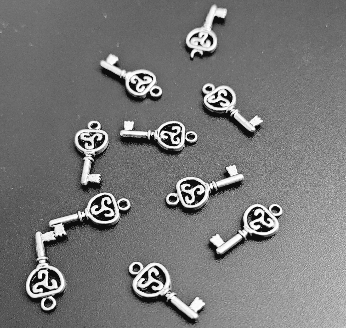 ESC-HT24: Antique Silver Key Charms: 13x14mm