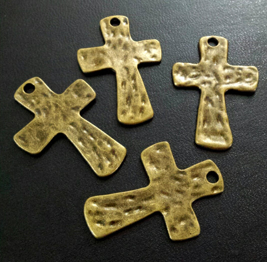 ESC-CR52: Antique Brass Hammered Cross Pendants: 44x30mm