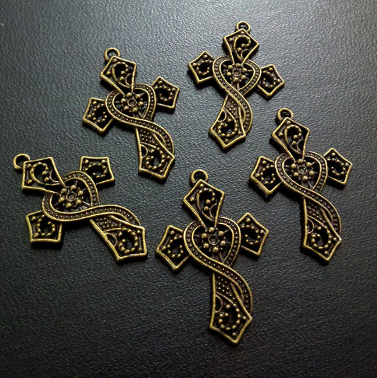ESC-CR26: Antique Brass Daisy Ornate Cross Pendant: 36x23mm: 5pcs