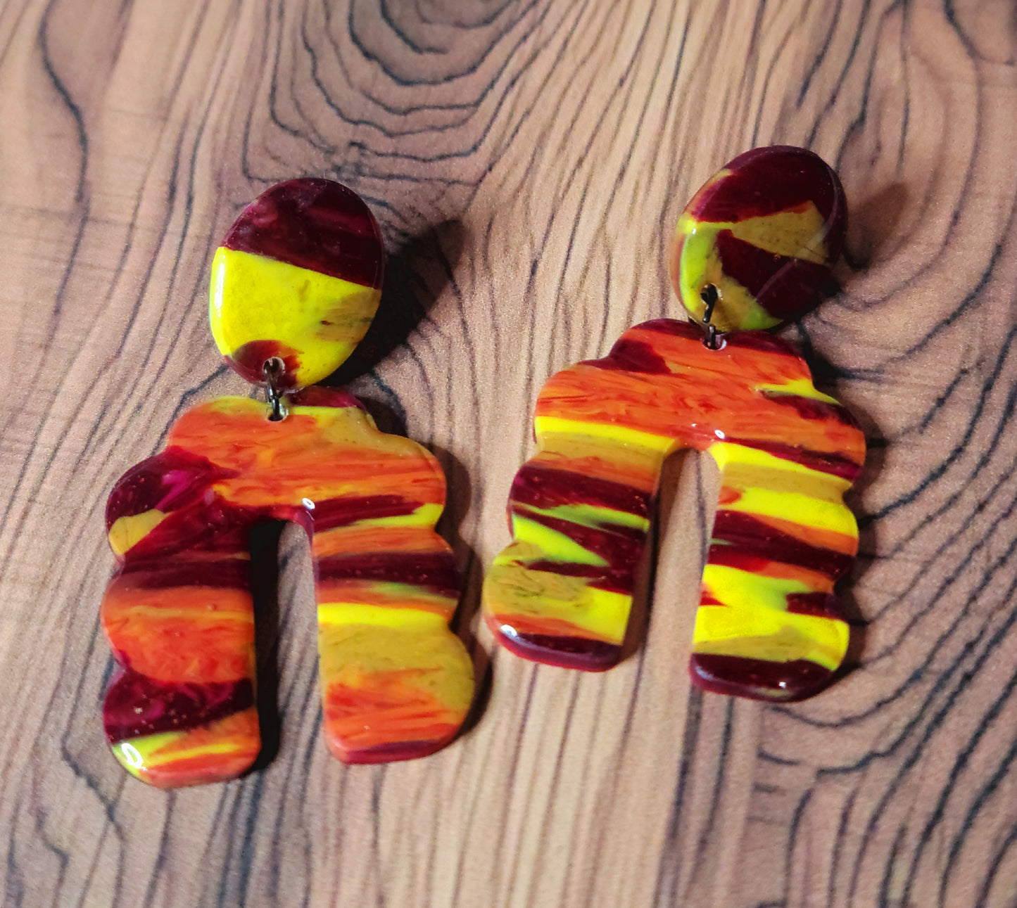 Alinta: Fire Pattern Polymer Clay Earring