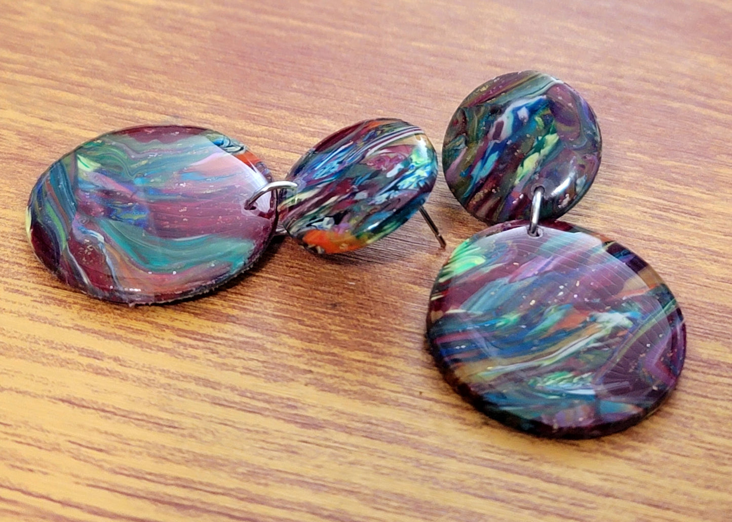 Topacio: Translucent Colored Scraped Polymer Clay Earrings