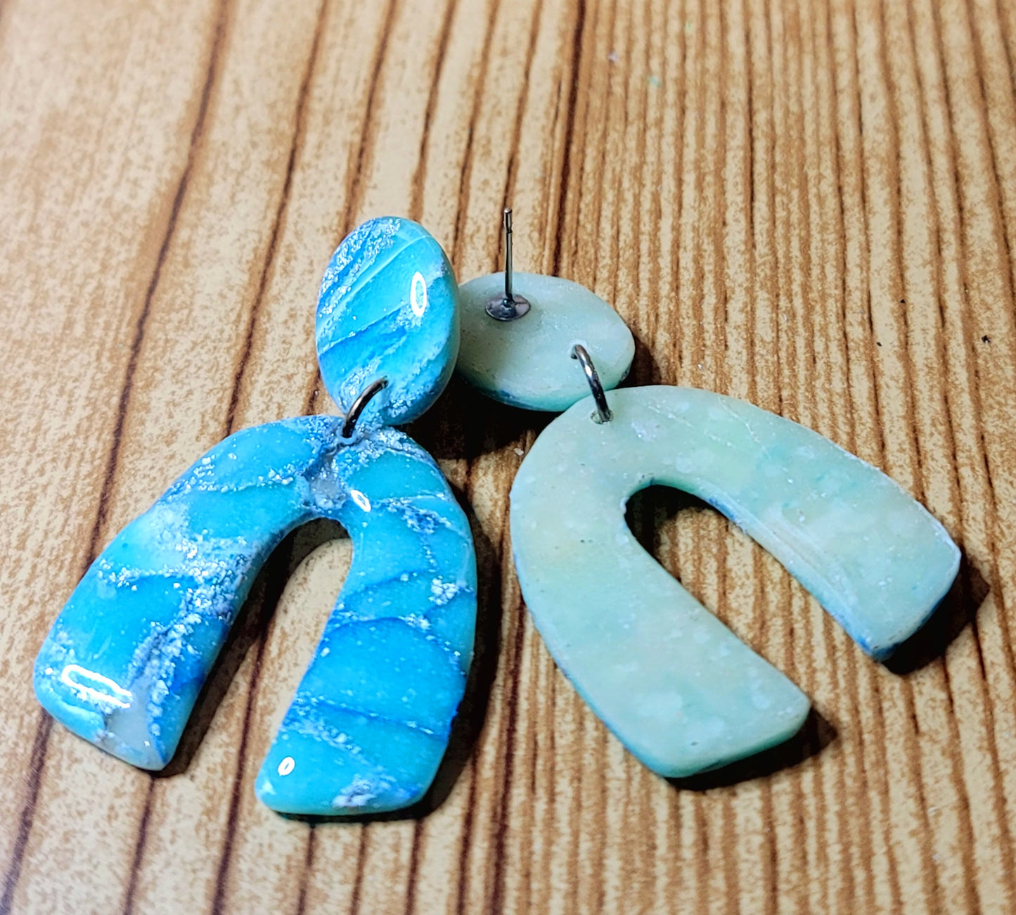 Rocio: White/Sky Blue/Blue Polymer Clay Earrings