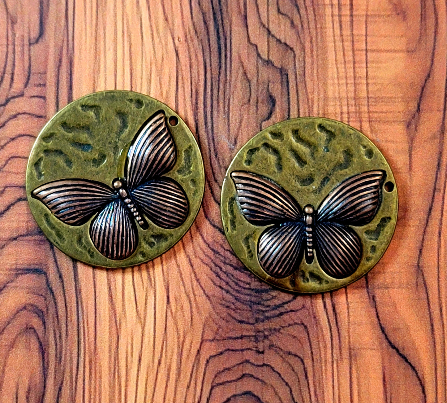 ESC-BUT31: Antique Brass Butterfly Pendant: 43x27mm (1pc)