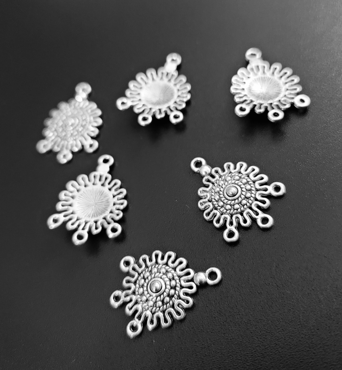 ESC-CH32: Antique Silver Boho Earring Settings: 25x23mm [5pcs]
