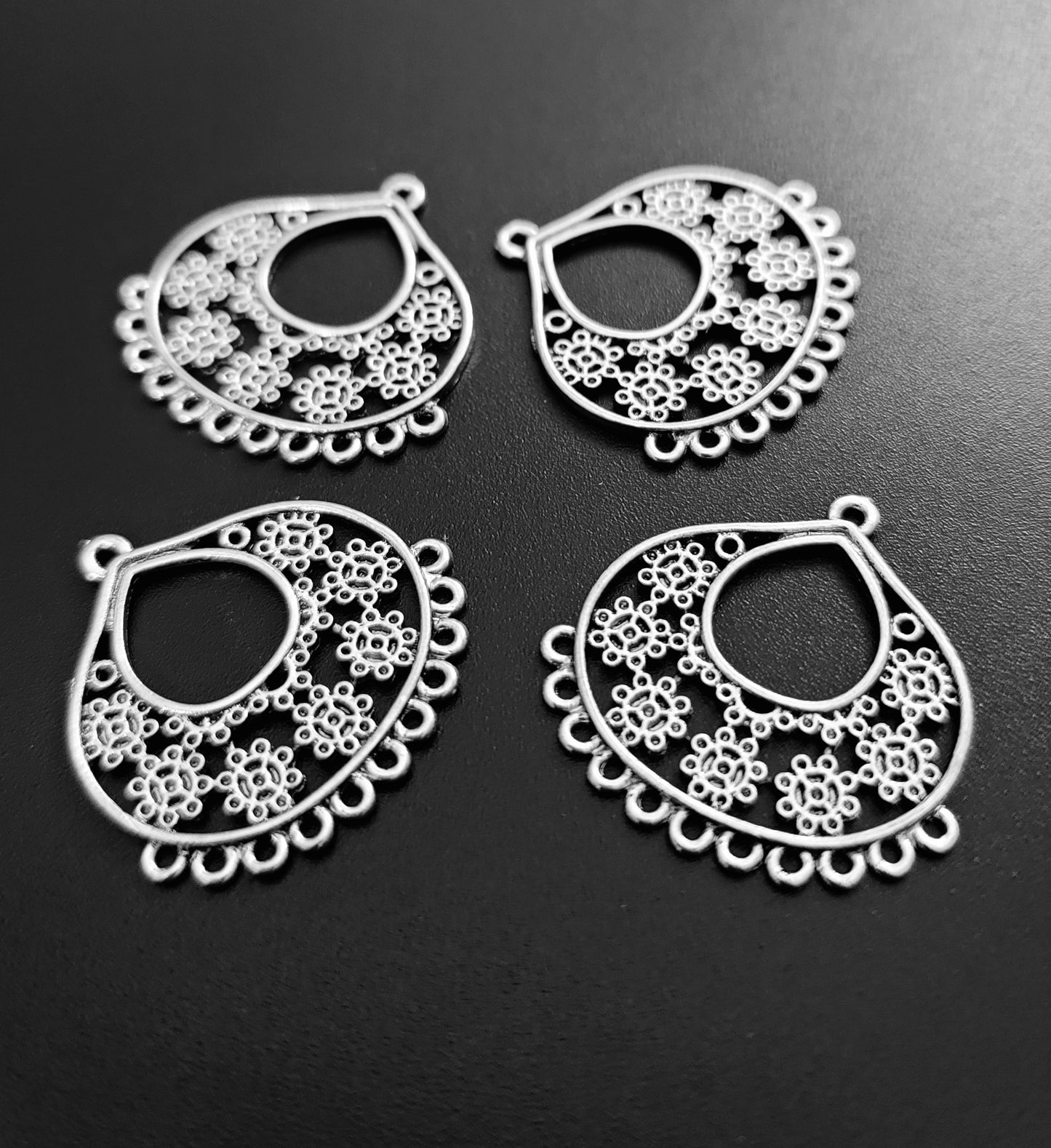 ESC-CH71: Antique Silver Floral Chandelier Pendant/Earrings Settings: 33.5x34mm [4pcs]