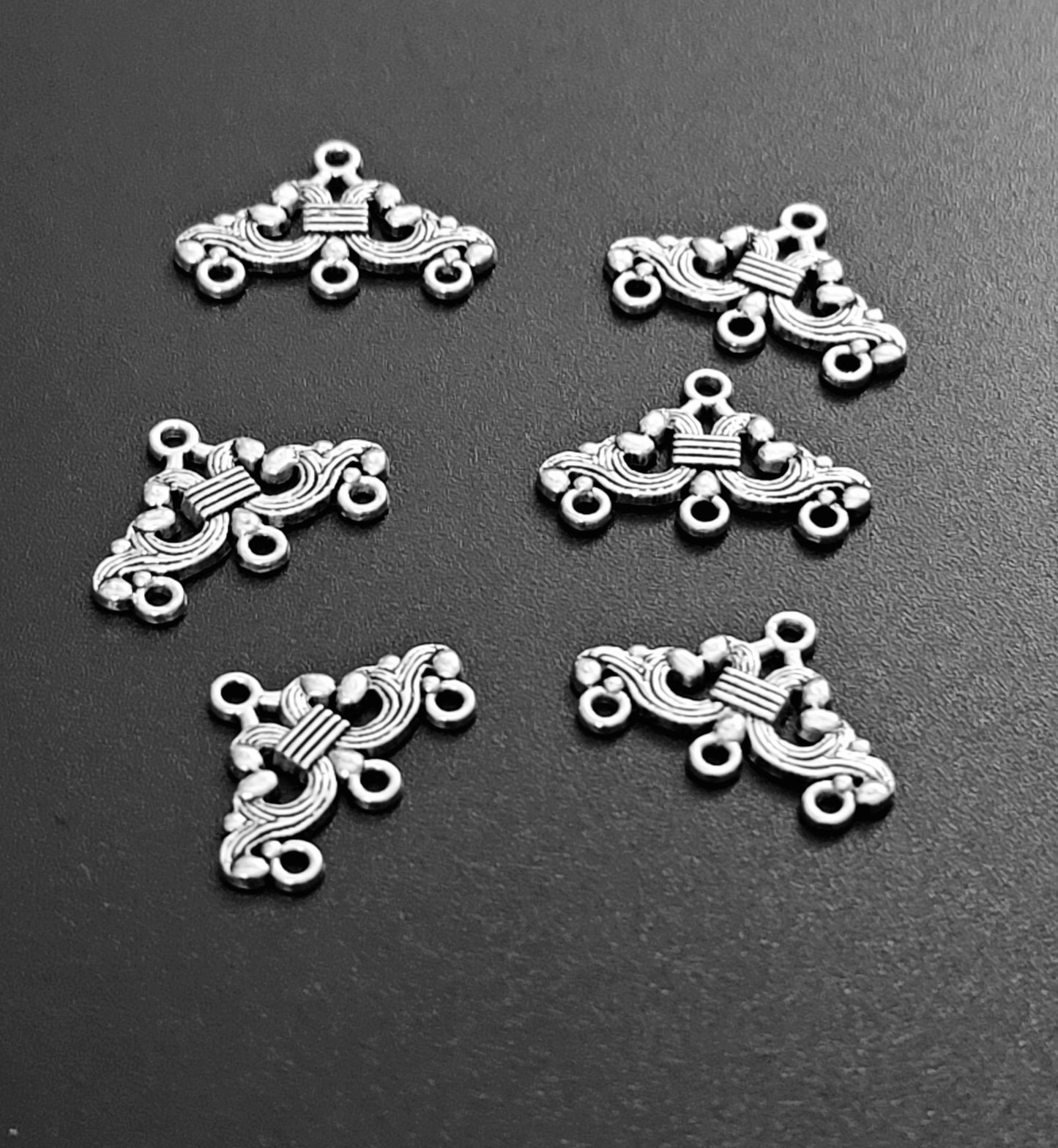 ESC-CH41: Antique Silver Three Hole Chandelier Settings: 23x16mm [6pcs]