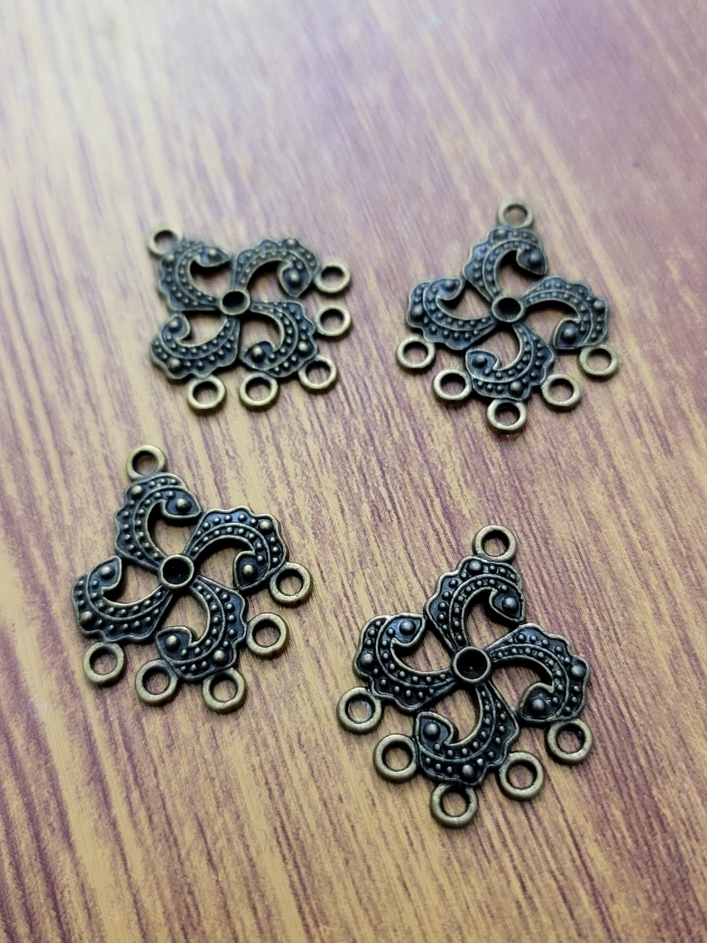 ESC-CH45: Antique Brass Pendant/Earrings Chandelier Setting: 29x22mm [4pcs]