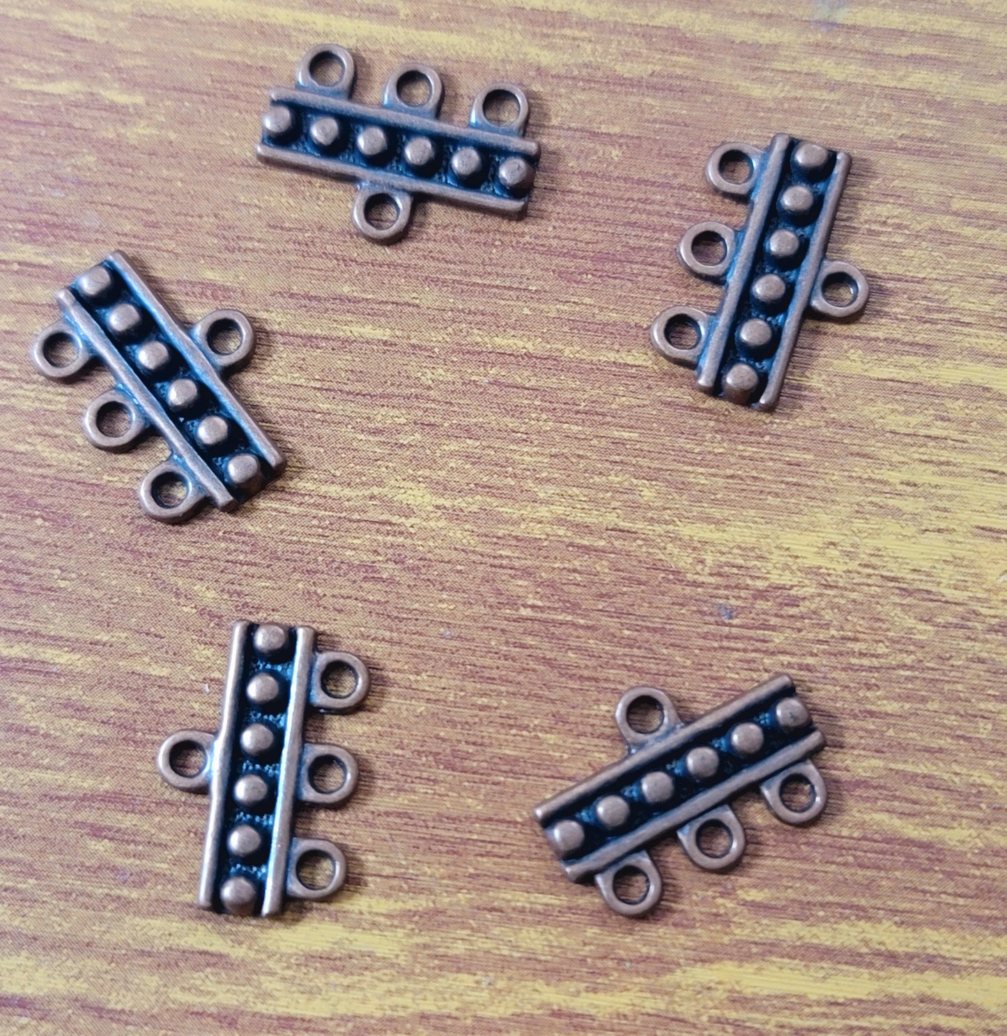 ESC-CH55: Antique Copper Three Hole Bar Chandelier Connector: 17x13mm [6pcs]
