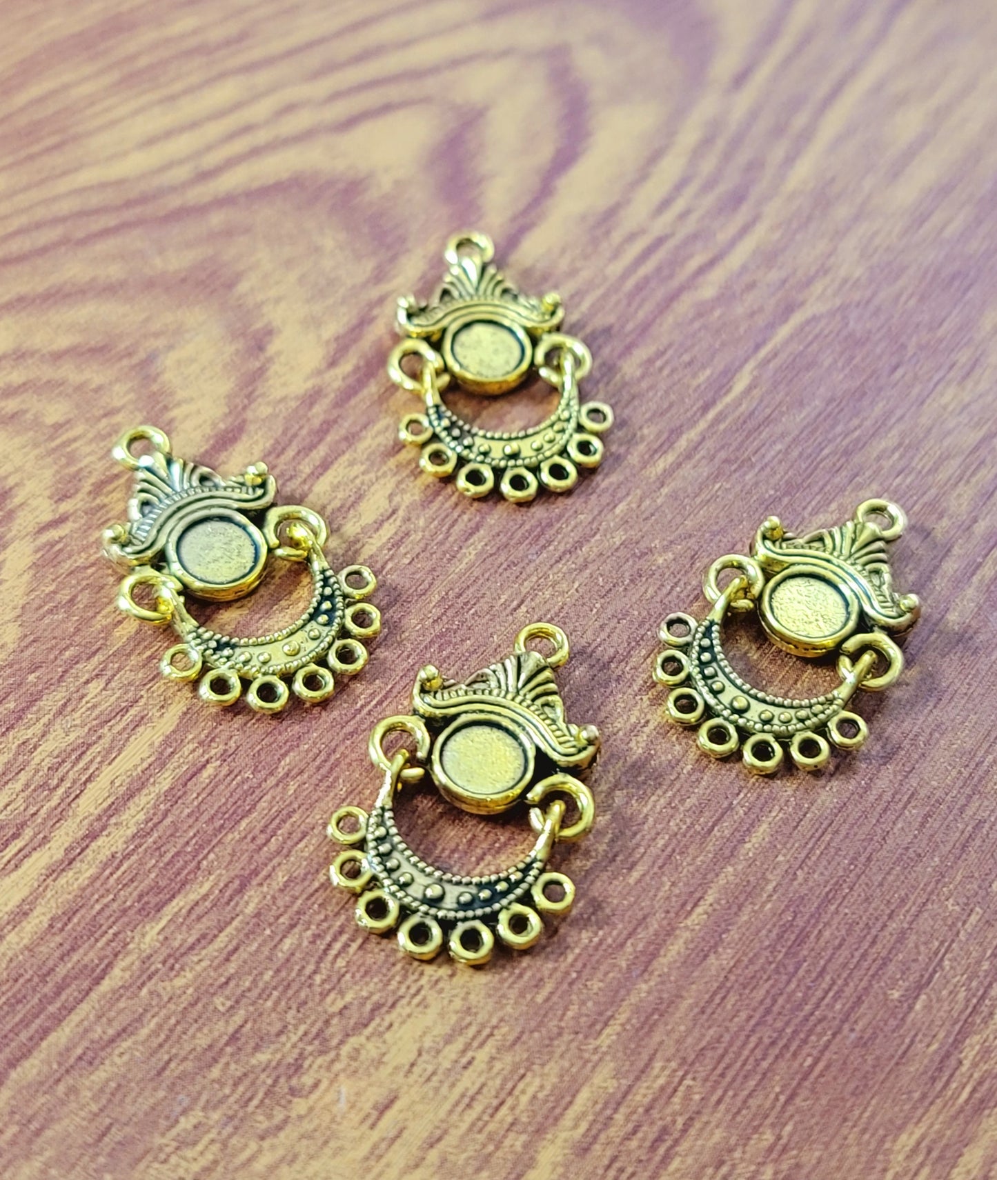 ESC-CH51: Antique Gold Chandelier Settings: 28x15mm [4pcs]