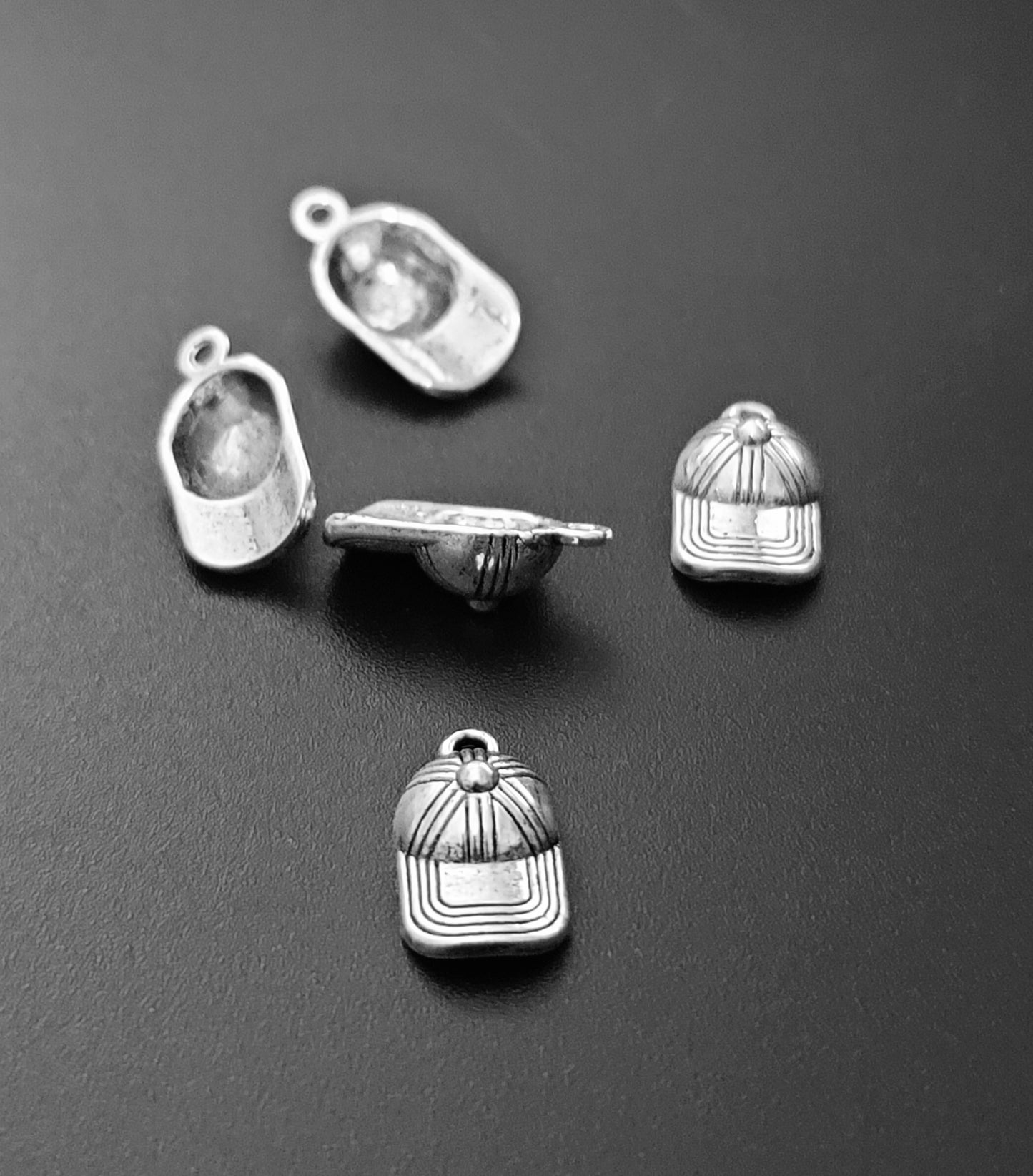 ESC-SA31: Antique Silver Baseball Hat: 19x6mm [6pcs]
