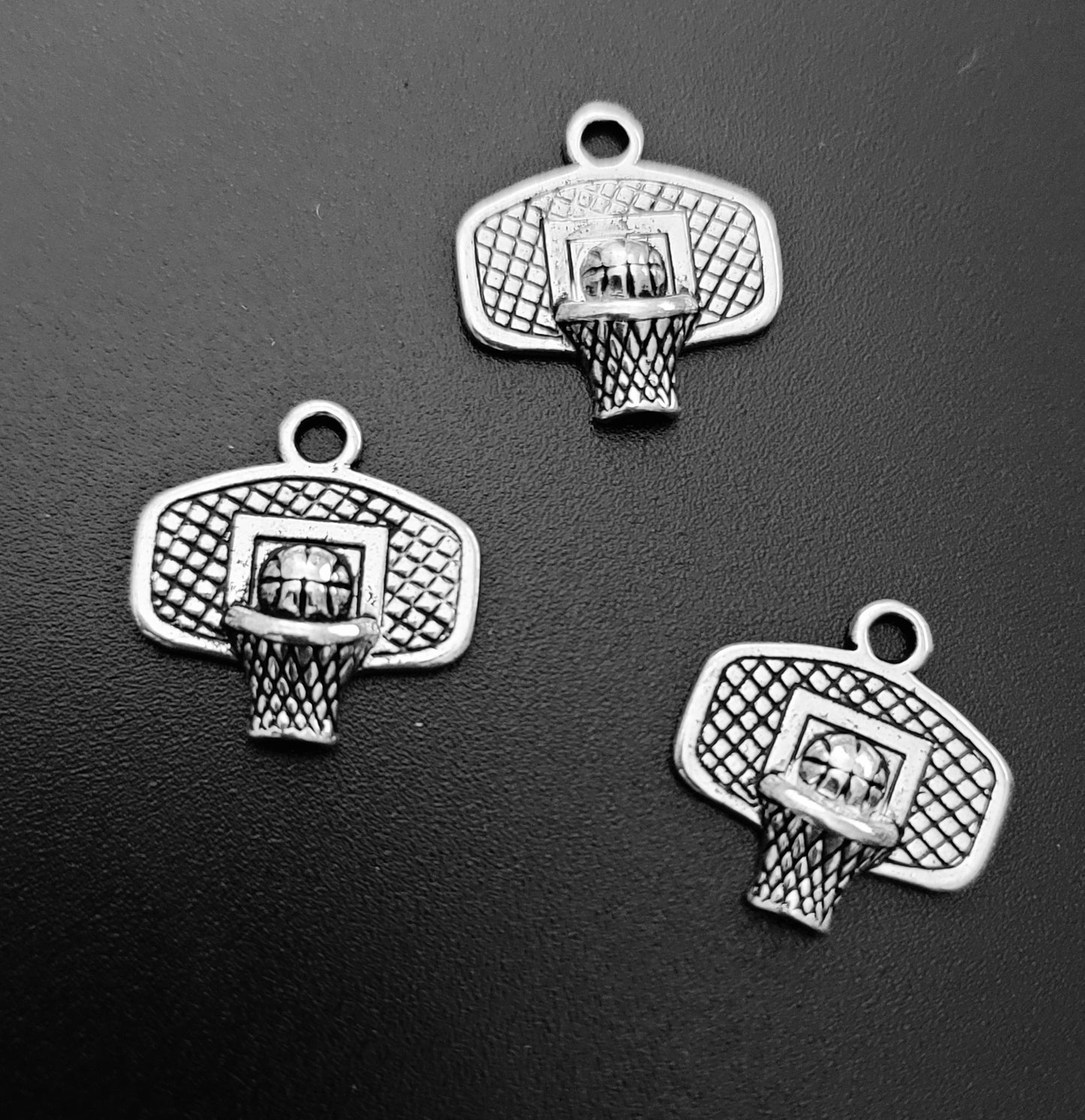 ESC-SA54: Antique Silver Basketball Net Charms: 21x15mm: [3pcs]