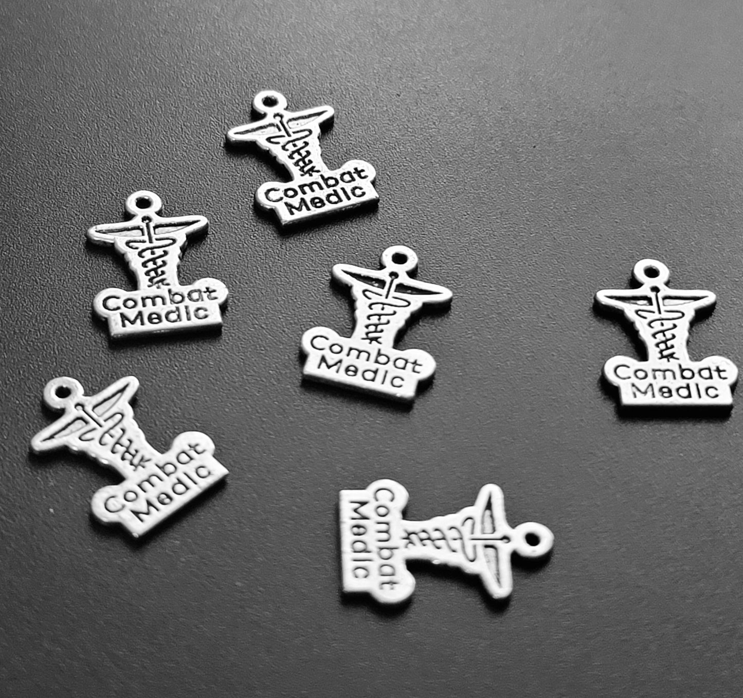 ESC-SA62: Antique Silver Combat Medic Charm: 14x20mm: [6pcs]