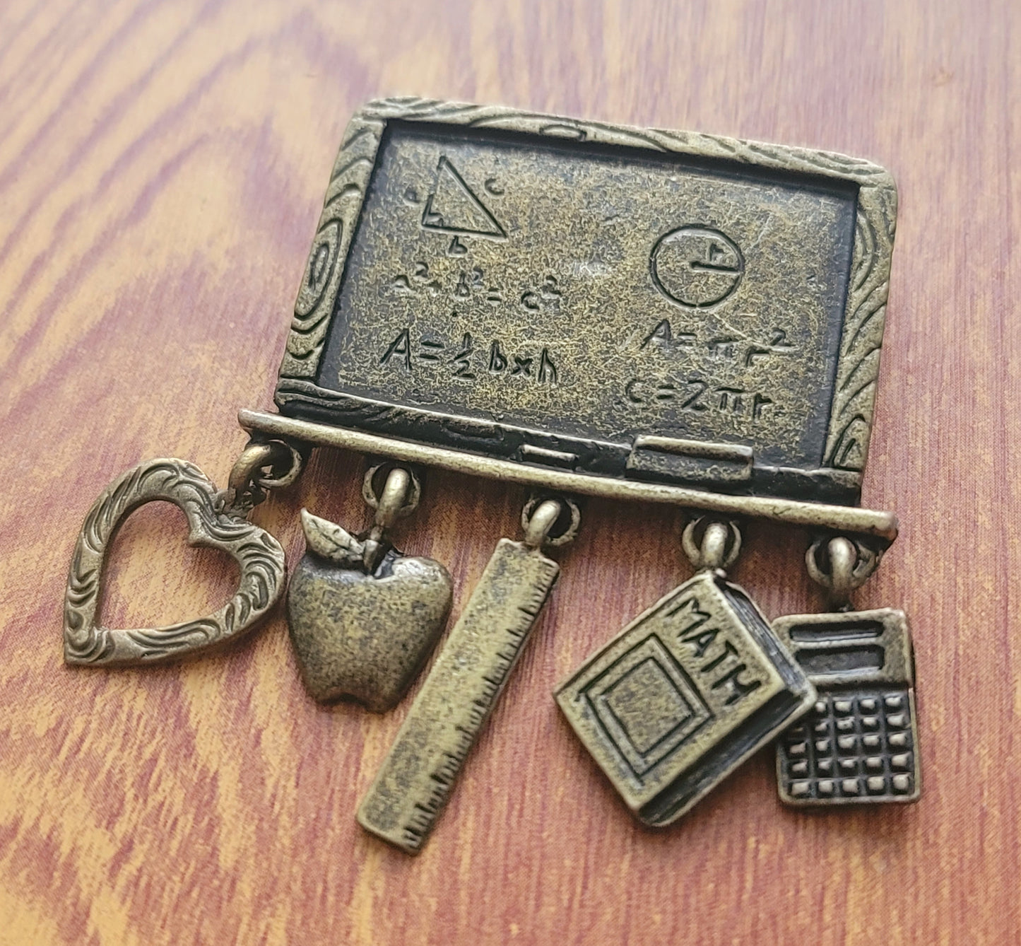 ESC-SA44: Antique Brass Chalk Board Pendant: [1pc]