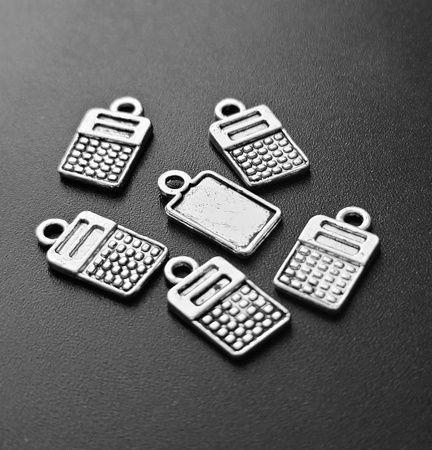 ESC-SA39: Antique Silver Calculator Charm: 17x9mm [5pcs]