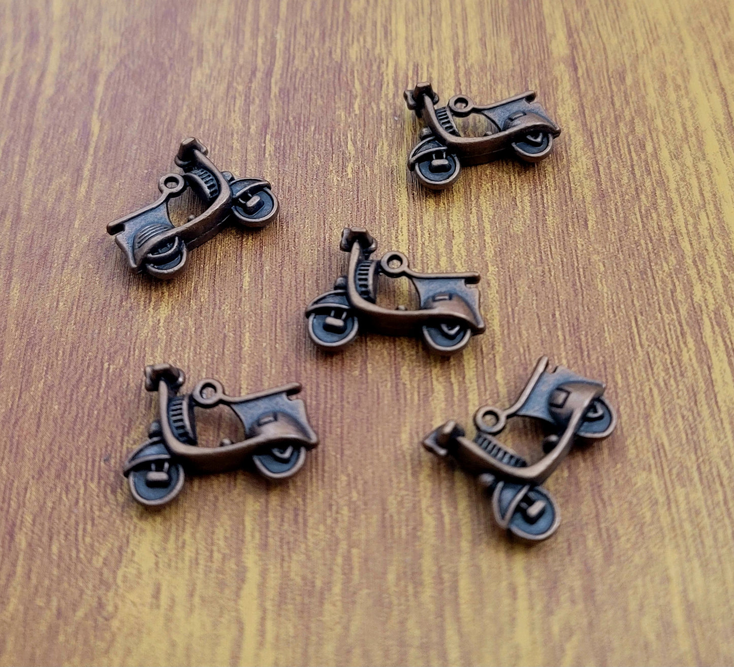 ESC-SA35: Antique Copper Scooter Charms: 23x18mm [5pcs]