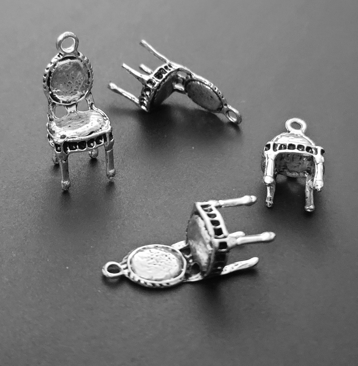 ESC-HT31: Antique Silver Chair Pendants: 27x11mm [6pcs]