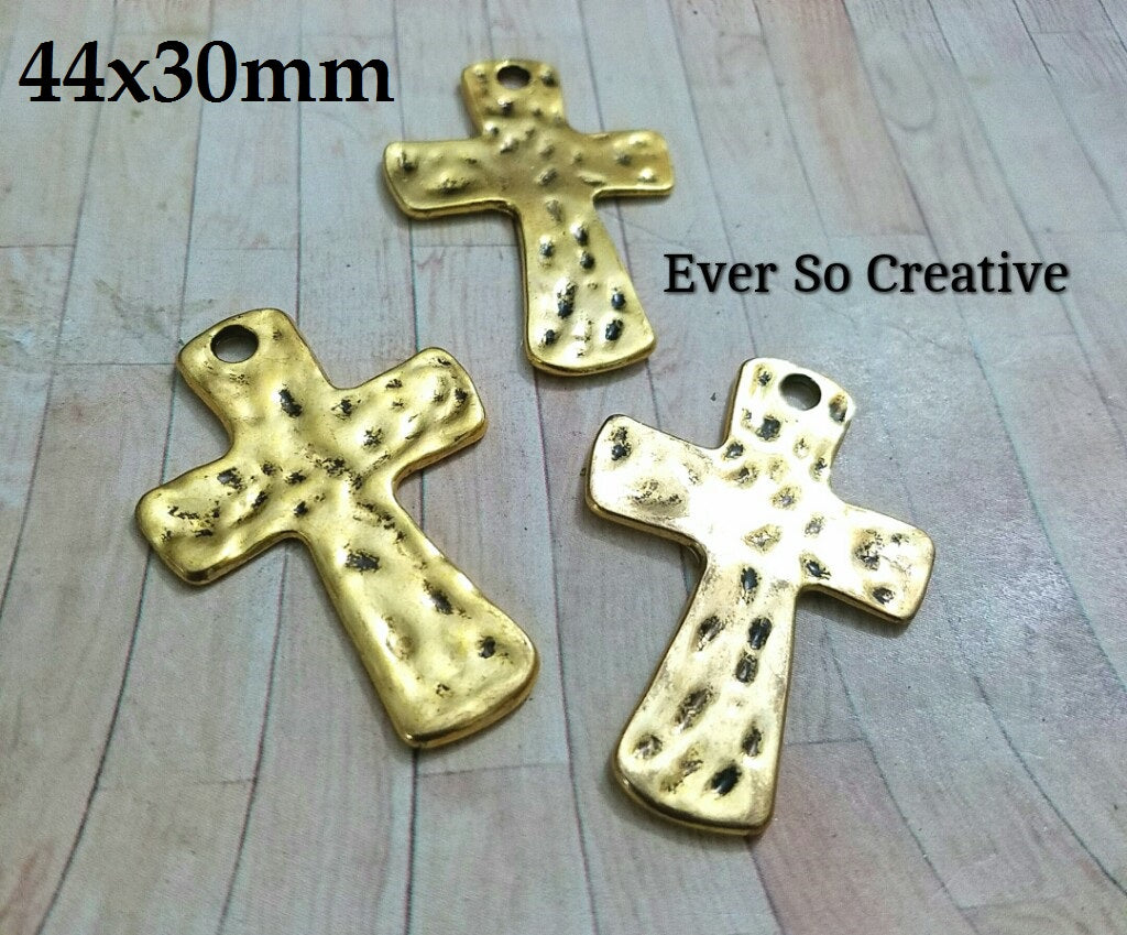 ESC-CR54: Antique Gold Hammered Cross Pendants: 44x30mm