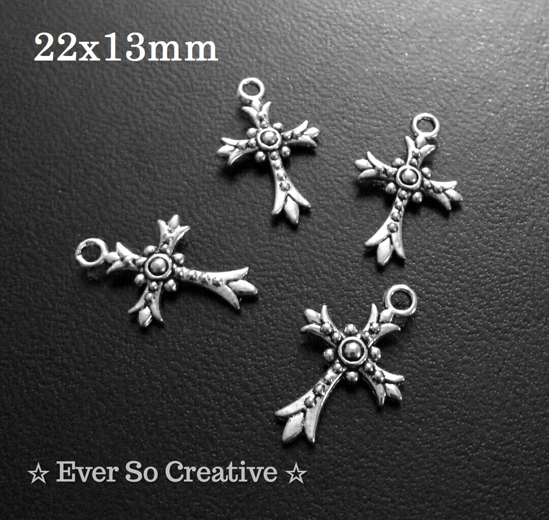 ESC-CR31:Antique Silver La Fluer Di Lis Cross Charms: 22x13mm: 10pcs