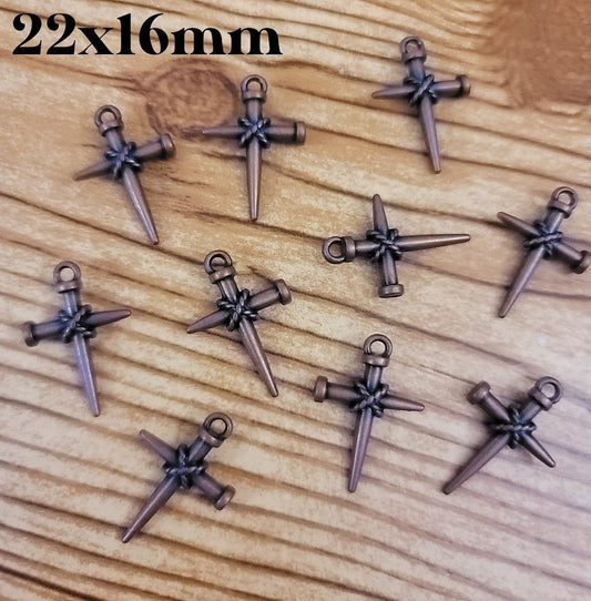 ESC-CR47: Antique Copper Nail Cross Pendants: 22x16mm: 6pcs