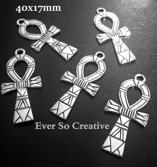 ESC-CR07: Antique Silver Textured Ankh Cross Pendant/Charm: 5pcs