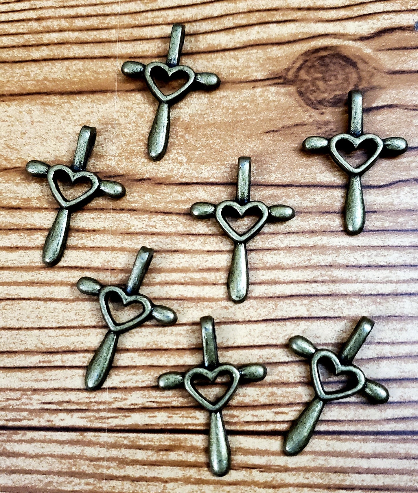 ESC-CR43: Antique Brass Heart Cross Pendants: 32x21mm: 5pcs