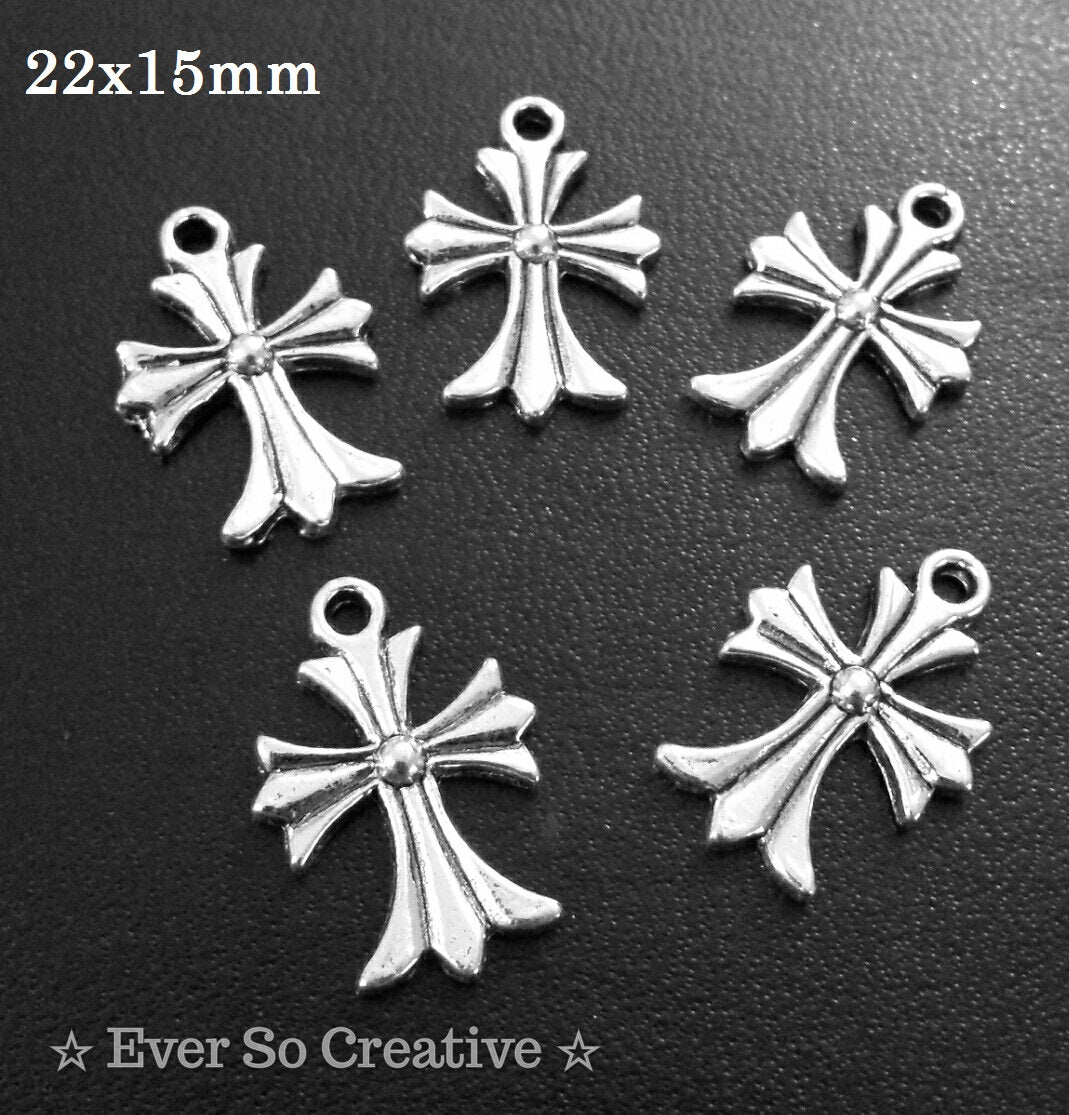 ESC-CR69: Antique Silver Le Fleur Cross Pendants: 22x151mm: 6pcs