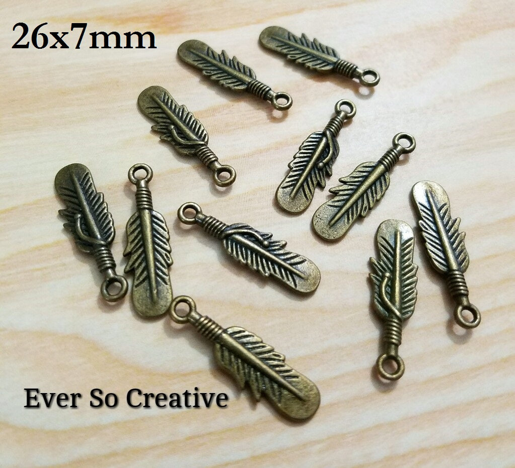 ESC-FW32: Antique Brass Feather Charms: 10pcs