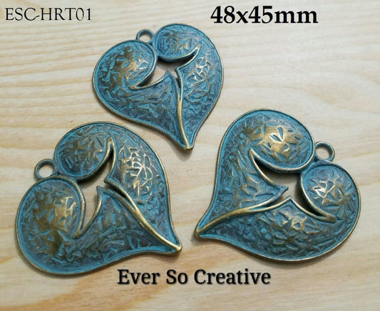 ESC-HRT01: Patina Heart Pendants: 48x45mm