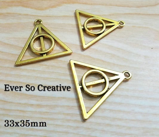 ESC-MM47: Antique Gold Deathly Hallow Pendants: 33x35mm (4pcs)