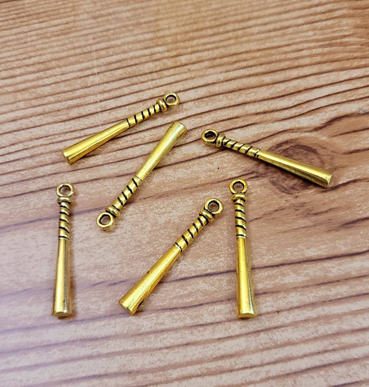 ESC-SA55: Antique Gold Baseball Bat Pendant: 35x4mm [5pcs]
