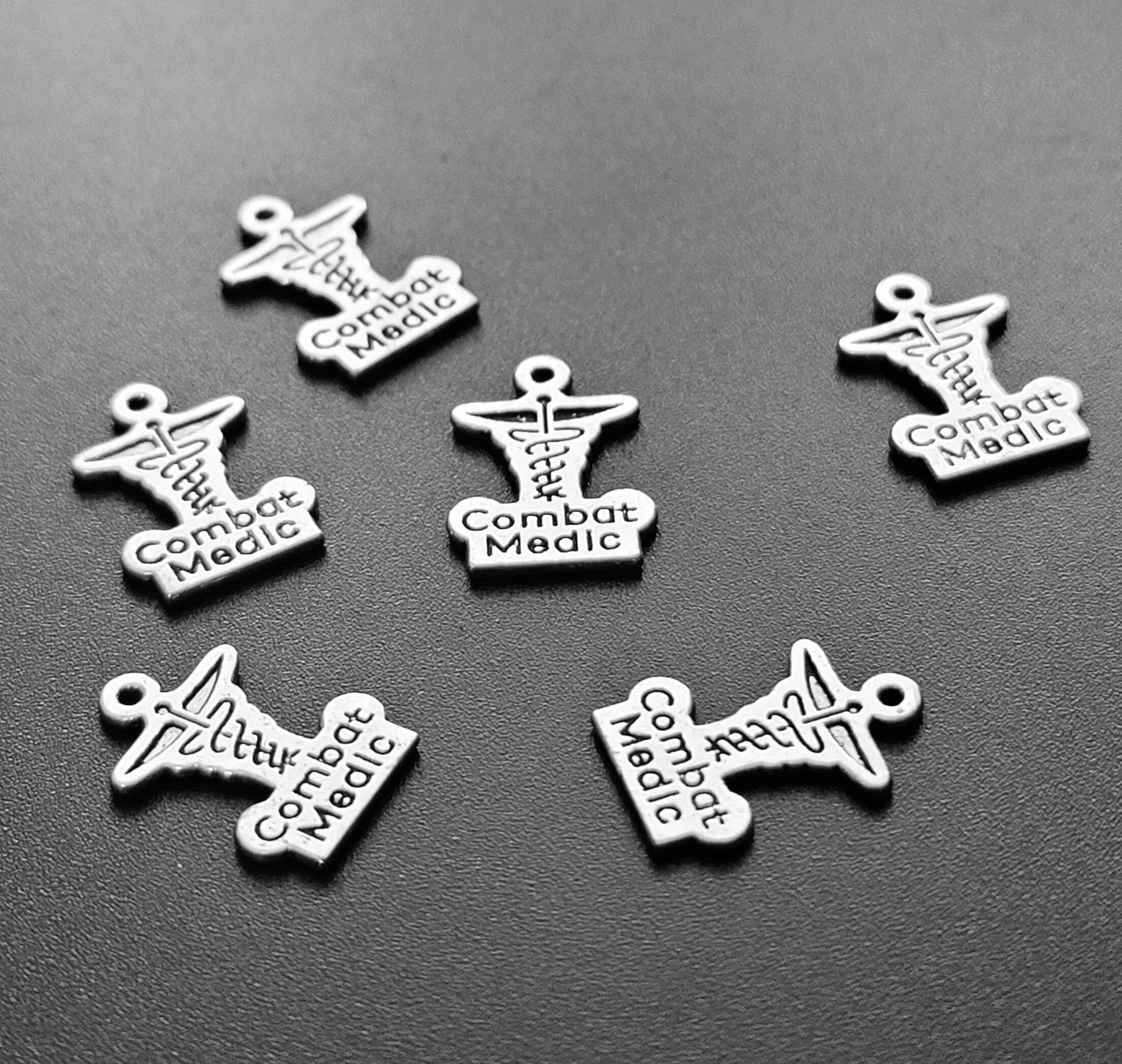 ESC-SA62: Antique Silver Combat Medic Charm: 14x20mm: [6pcs]