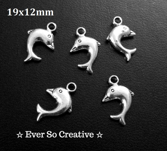 ESC-SEA24: Antique Silver Dolphin Charms: 19x12mm