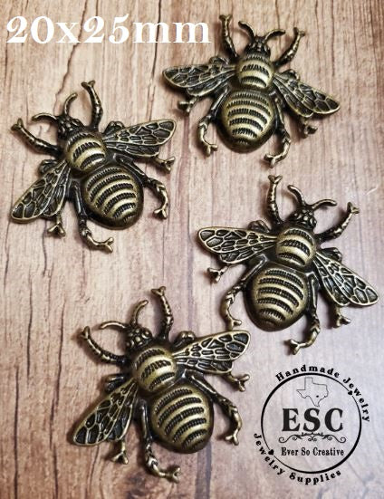 ESC-BEE01: Antique Brass Bee Pendants: 20x25mm (4pcs)