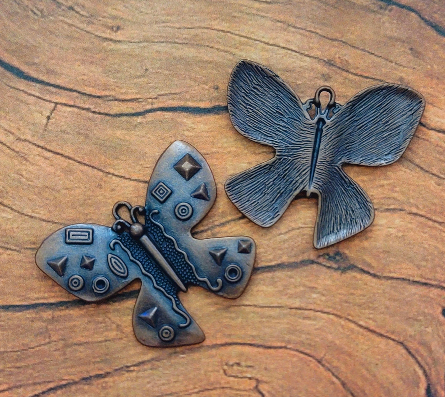 ESC-BUT29: Antique Copper Butterfly Pendant: 45x52mm (1pc)