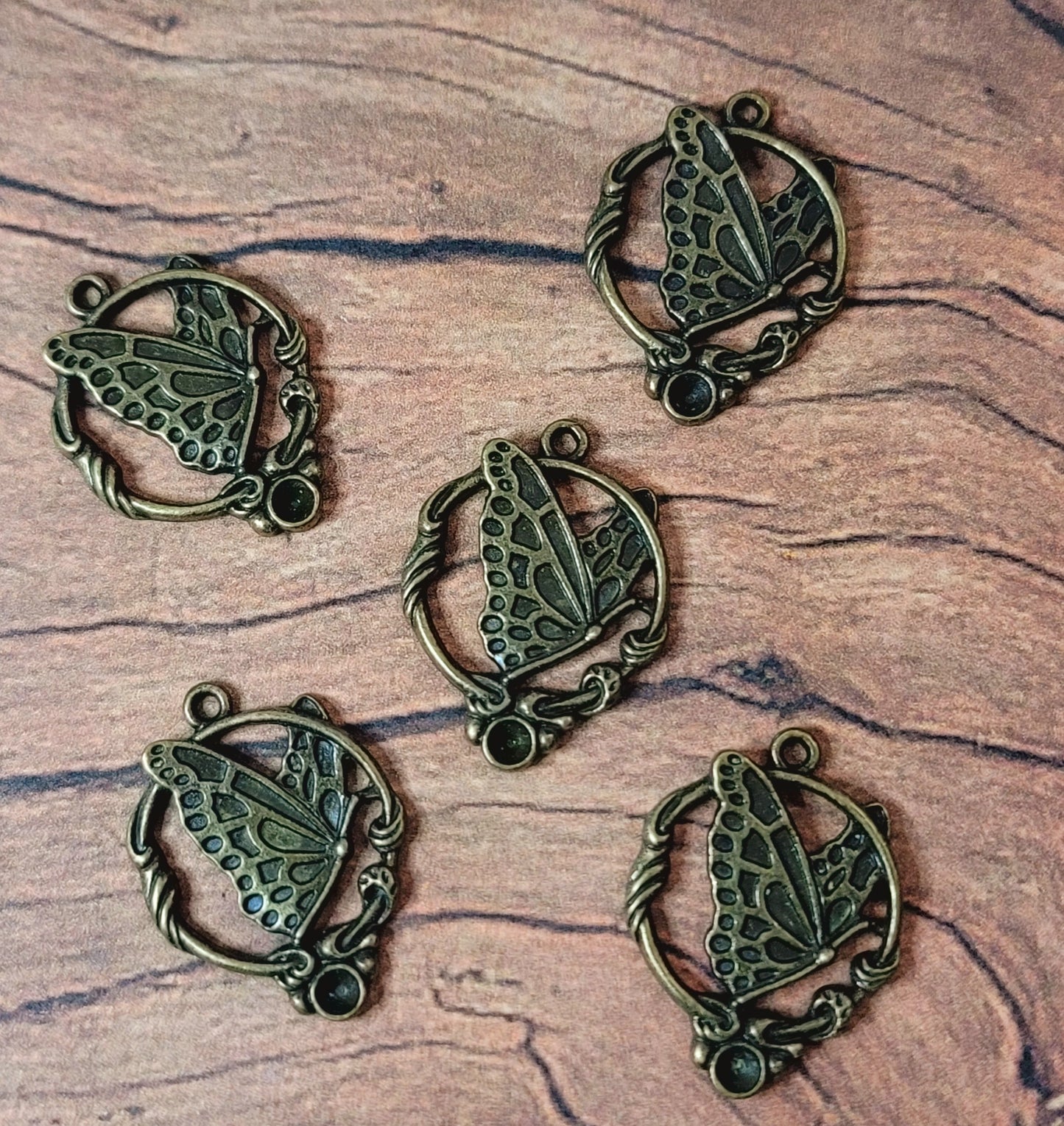 ESC-BUT30: Antique Brass Butterfly on Ring Pendant: 24x27mm: (4pcs)