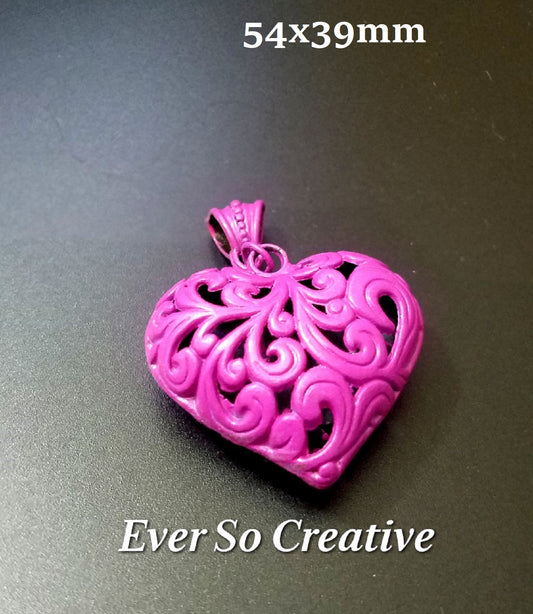 ESC-PBE02: Patina Pink Filigree Heart Pendant